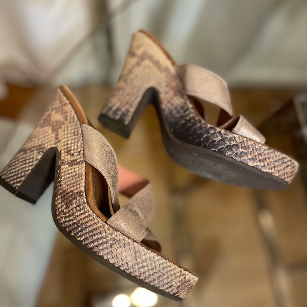 L’Autre chose wedge sandals